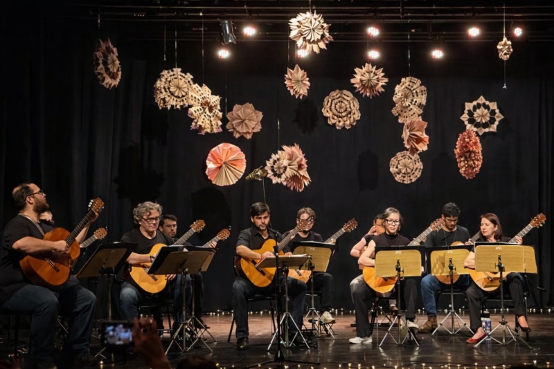 Noticia escola-de-musica-promove-ensaio-aberto-da-orquestra-de-violoes