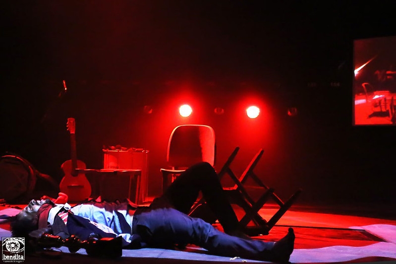 Noticia espetaculo-e-ainda-assim-se-levantar-chega-ao-teatro-usina-gravata