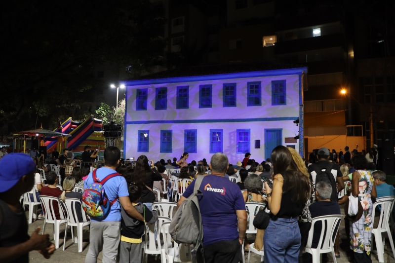 Noticia museu-historico-de-divinopolis-ganha-iluminacao-especial-no-natal-iluminado