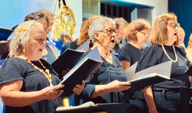 Noticia alunos-professores-e-oficina-de-musica-encantam-publico-em-noite-especial