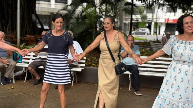 Noticia caravana-das-mulheres-do-povao-leva-cultura-musica-e-integracao-a-praca-da