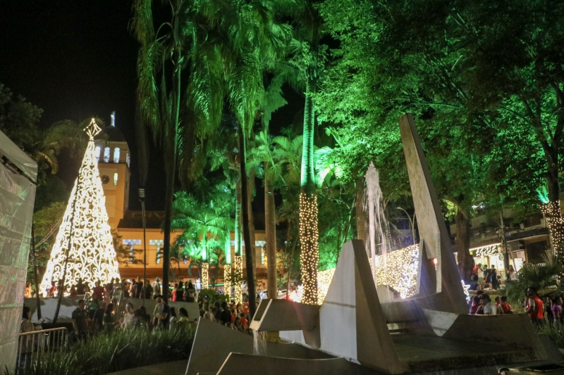 Noticia prefeitura-faz-opcao-por-novo-modelo-e-revoga-edital-para-execucao-do-natal